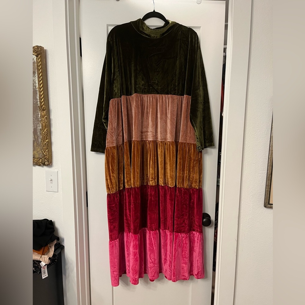 Vada Winter Velvet Maxi